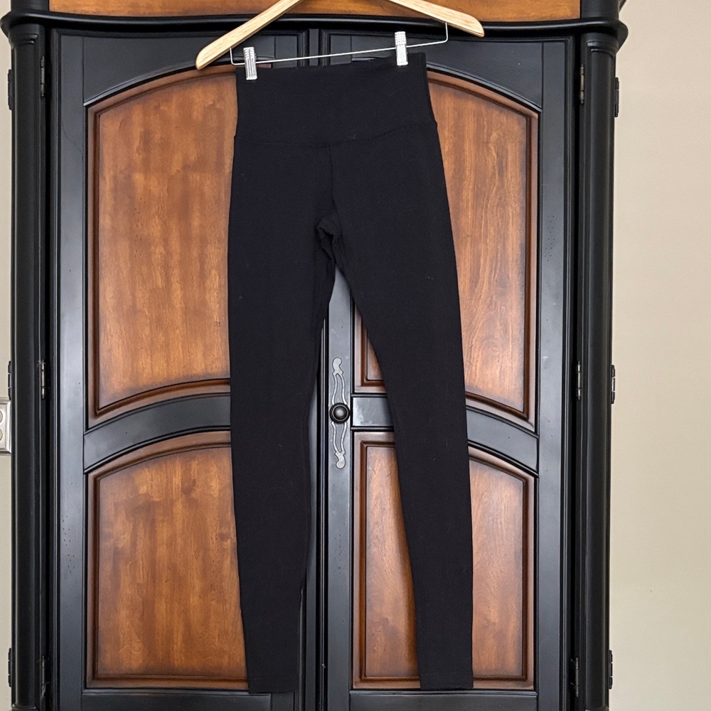LULULEMON Black High-Waisted Leggings